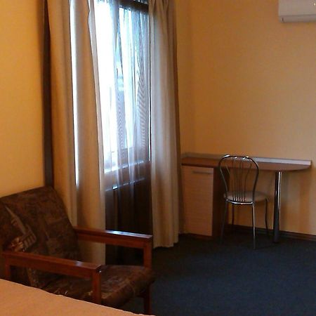 Yuzhniy Dvorik Aparthotel Oldenburg Bagian luar foto