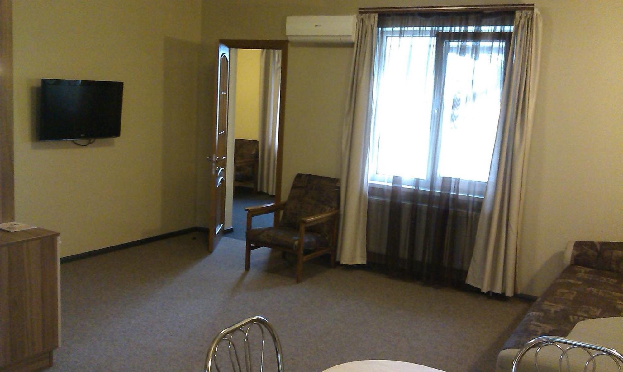 Yuzhniy Dvorik Aparthotel Oldenburg Bagian luar foto