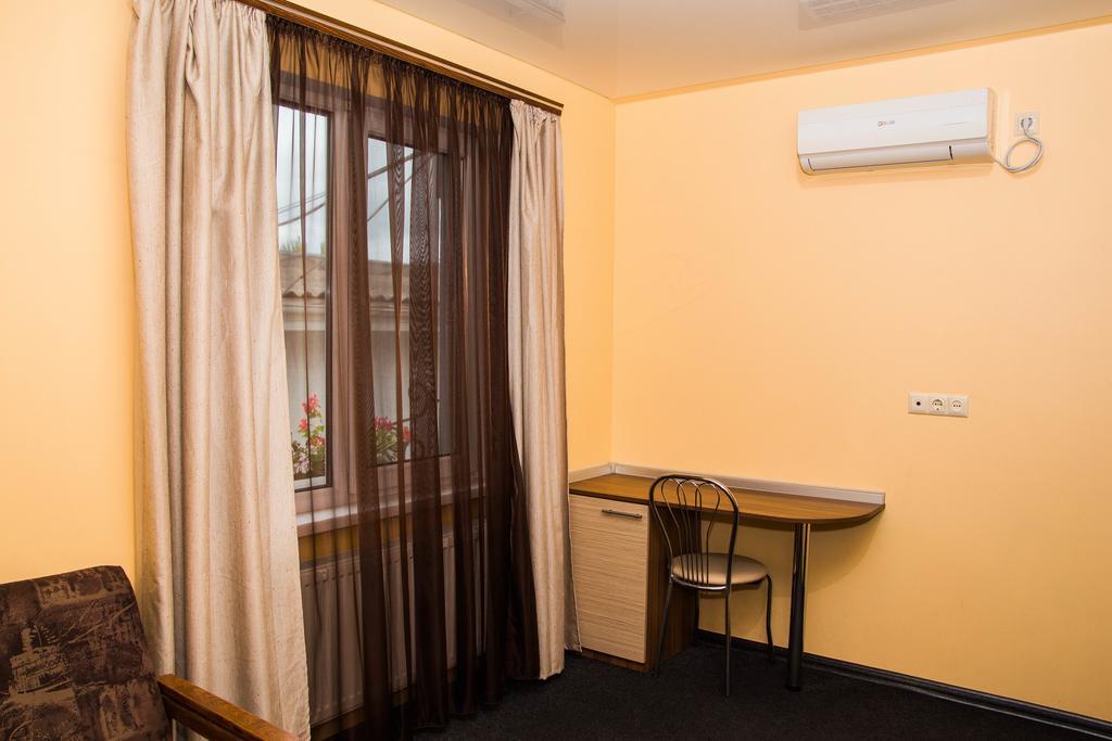 Yuzhniy Dvorik Aparthotel Oldenburg Bagian luar foto