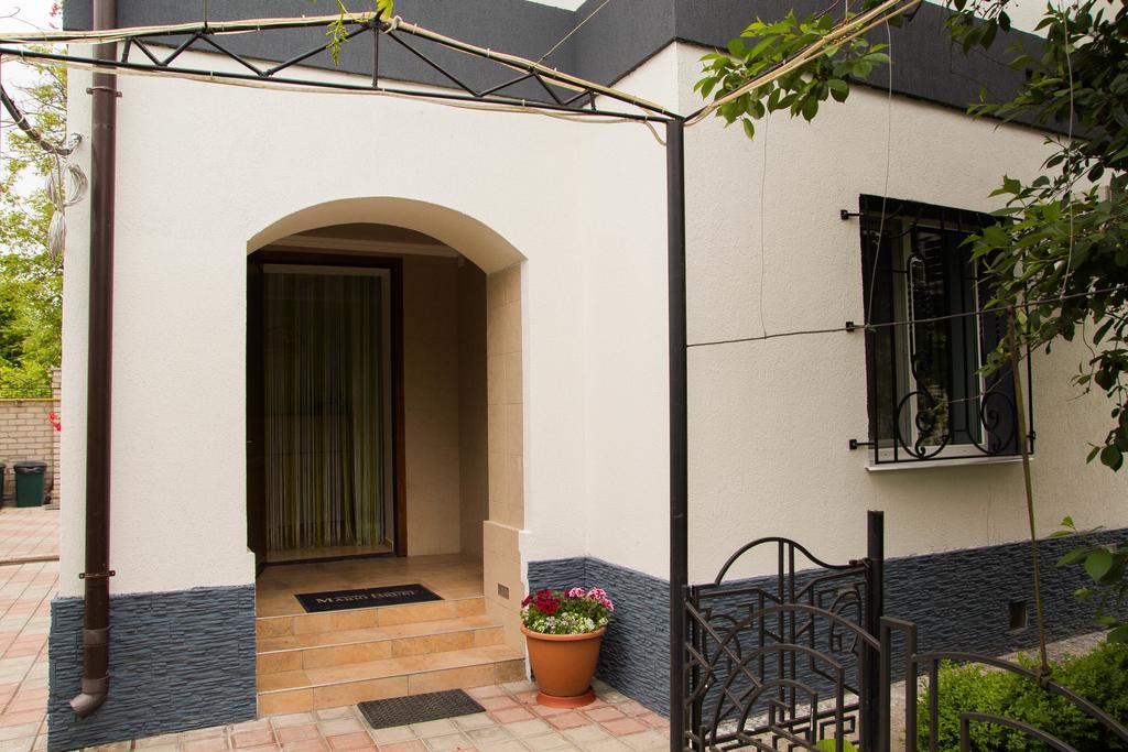 Yuzhniy Dvorik Aparthotel Oldenburg Bagian luar foto